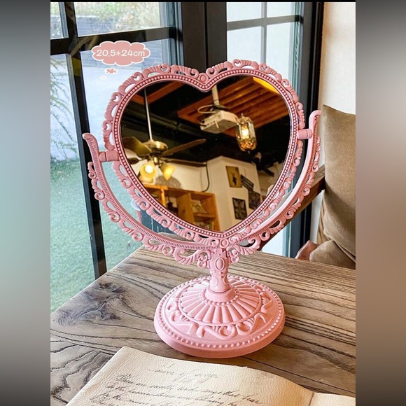 Other - Vintage Heart Vanity Makeup Cosmetic Desktop Makeup Mirror Barbie Y2K-Styles